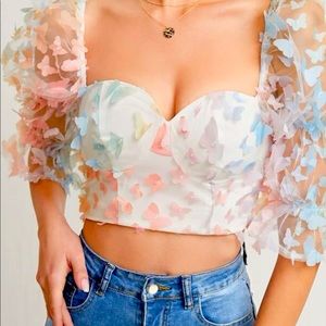 Crop top butterfly’s